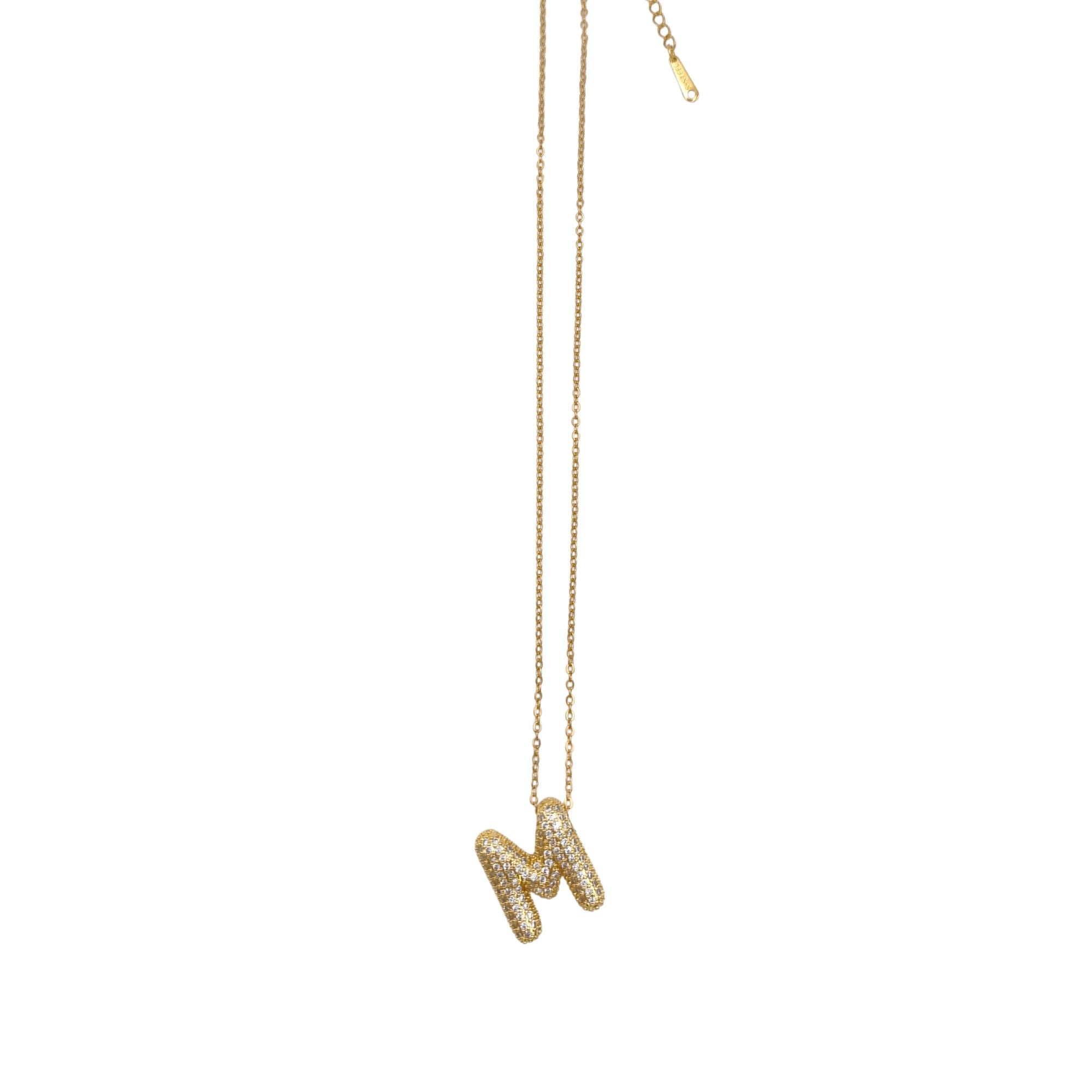 Collier XL lettre M